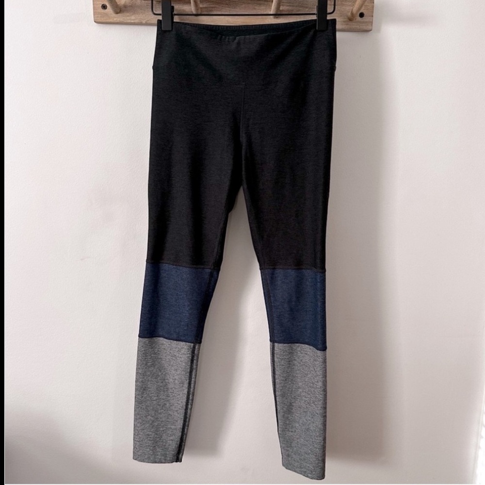 OUTDOOR VOICES | Women’s Studio Workout Leggings size Small